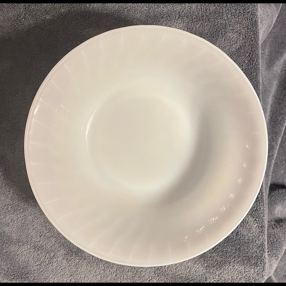 Vintage Anchor Hocking Fire King White Swirl Oven Proof 8 1/2" Serving Bowl.